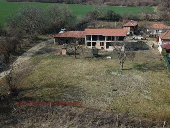 Къща в с. Кормянско, Област Габрово - 143 кв.м за 210 €/кв.м - Снимка #1