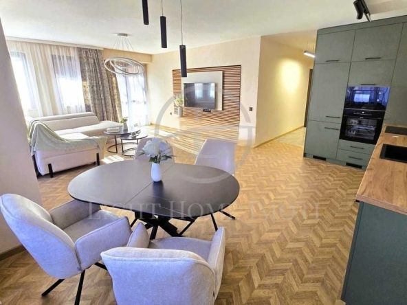 Тристаен апартамент в Пловдив, Мараша - 128 кв.м за 1180 €/кв.м - Снимка #1
