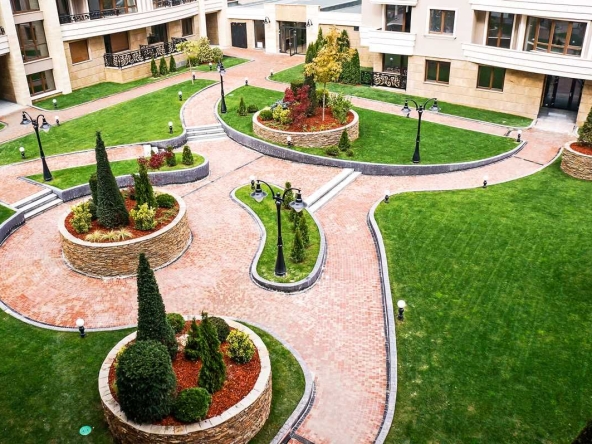 Дава се под наем Четиристаен апартамент в София, Младост 3 - 130 кв.м за 1250 € - Снимка #1