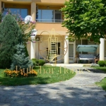 Дава се под наем Едностаен апартамент в Варна, Морска градина - 24 кв.м за 293.76 € - Снимка #1