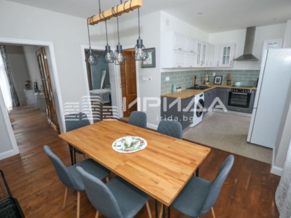 Тристаен апартамент в София, Център - 75 кв.м за 1520 €/кв.м - Снимка #1