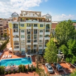 Двустаен апартамент в к.к. Слънчев бряг - 68 кв.м за 1839 €/кв.м - Снимка #1