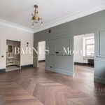 Дава се под наем Тристаен апартамент в Варна, Център - 90 кв.м за 800 € - Снимка #1