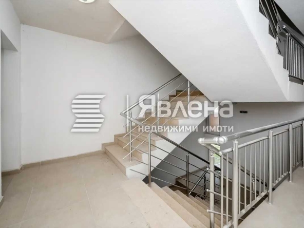 Дава се под наем Тристаен апартамент в София, Люлин 10 - 100 кв.м за 698.19 € - Снимка #1