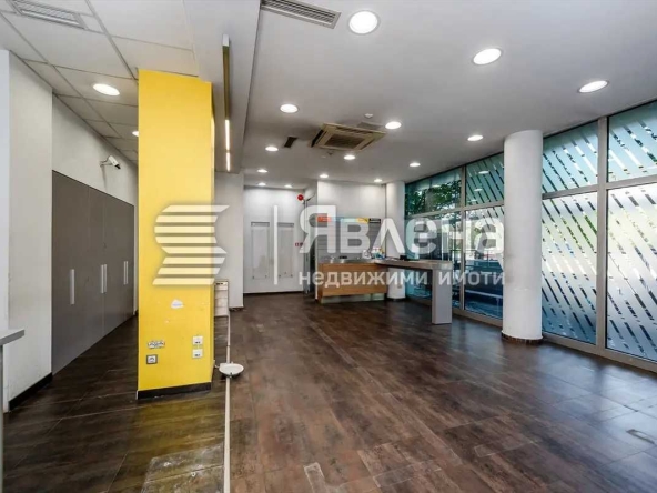 Магазин в София, Център - 172 кв.м за 1186 €/кв.м - Снимка #1