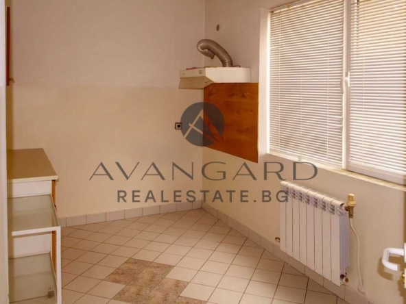Тристаен апартамент в Пловдив, Тракия - 72 кв.м за 1729 €/кв.м - Снимка #1