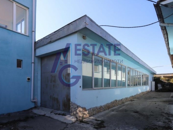 Промишлена сграда в с. Волуяк, Област София-град - 250 кв.м за 1680 €/кв.м - Снимка #1