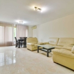 Дава се под наем Тристаен апартамент в София, Витоша - 145 кв.м за 800 € - Снимка #1