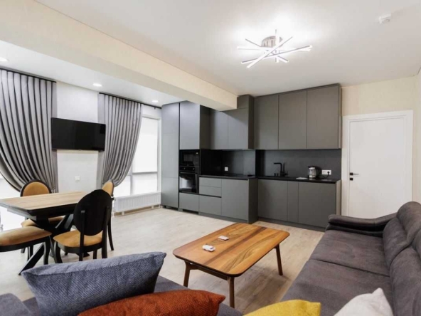 Дава се под наем Двустаен апартамент в София, Кръстова вада - 63 кв.м за 450 € - Снимка #1