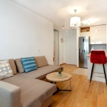 Дава се под наем Тристаен апартамент в София, Студентски град - 120 кв.м за 586.5 € - Снимка #1