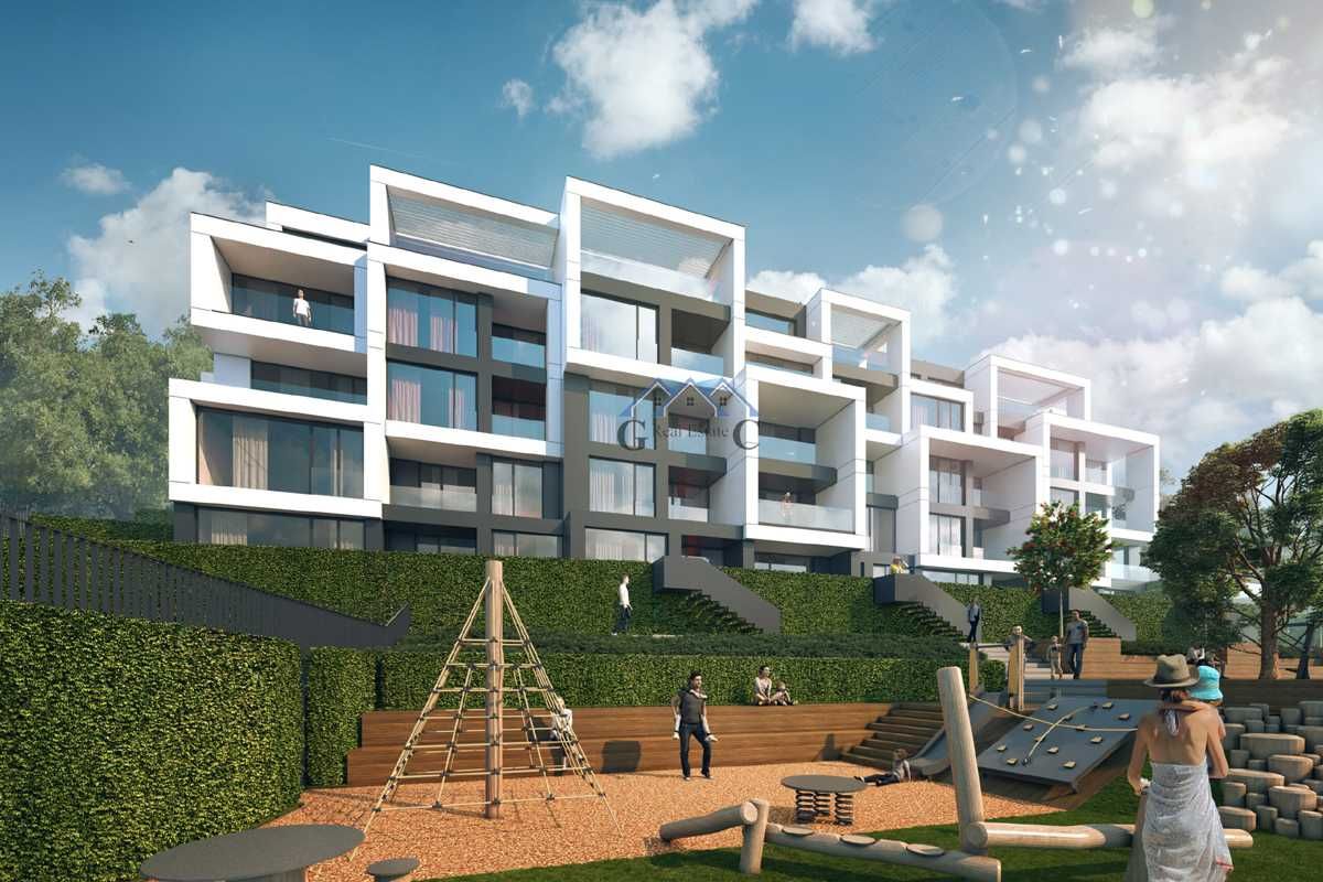 Четиристаен апартамент в Варна, Бриз - 170 кв.м за 2333 €/кв.м - Снимка #1