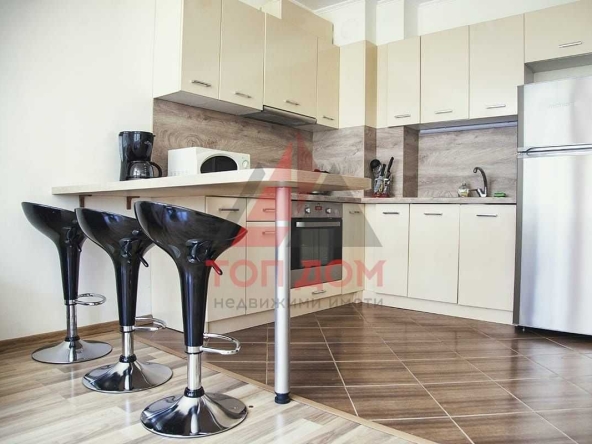 Дава се под наем Двустаен апартамент в Варна, Базар Левски - 66 кв.м за 612 € - Снимка #1