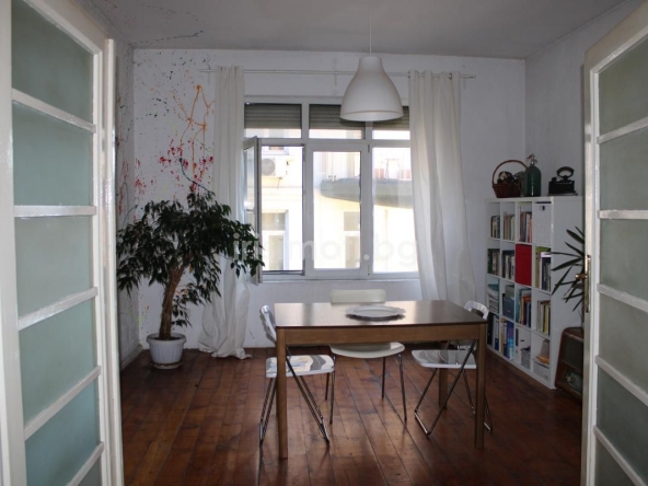 Тристаен апартамент в София, Център - 169 кв.м за 3107 €/кв.м - Снимка #1