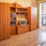 Дава се под наем Едностаен апартамент в Бургас, Изгрев - 43 кв.м за 224.4 € - Снимка #1