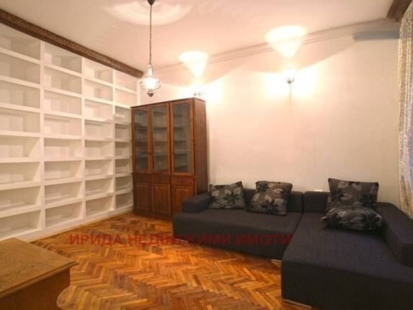 Двустаен апартамент в София, Център - 69 кв.м за 4493 €/кв.м - Снимка #1