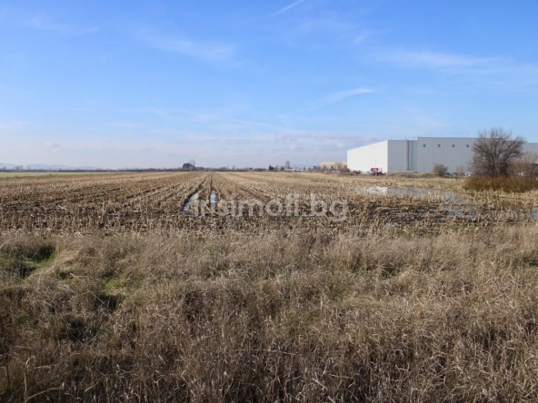 Парцел в София, Република - 886 кв.м за 91 €/кв.м - Снимка #1