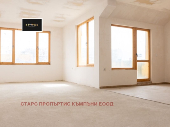 Тристаен апартамент в Варна, Център - 126 кв.м за 1901 €/кв.м - Снимка #1