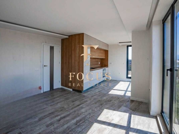 Тристаен апартамент в Пловдив, Младежки Хълм - 187 кв.м за 1800 €/кв.м - Снимка #1