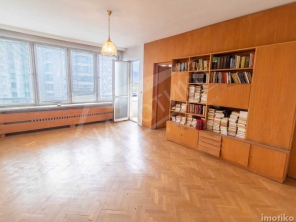 Тристаен апартамент в София, Изгрев - 83 кв.м за 1841 €/кв.м - Снимка #1