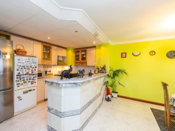 Тристаен апартамент в София, Гео Милев - 111 кв.м за 2160 €/кв.м - Снимка #1