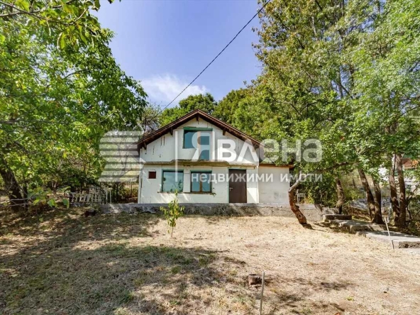 Парцел в София, Център - 700 кв.м за 190 €/кв.м - Снимка #1
