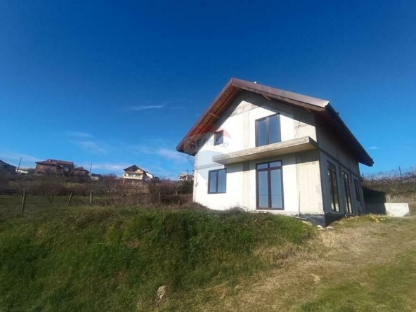 Къща в с. Джигурово, Област Благоевград - 174 кв.м за 396 €/кв.м - Снимка #1