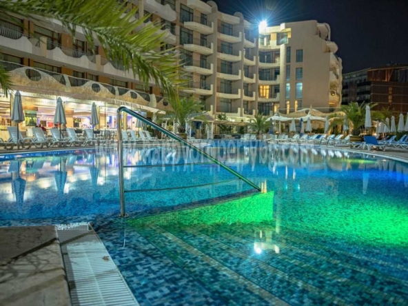 Двустаен апартамент в к.к. Слънчев бряг - 66 кв.м за 894 €/кв.м - Снимка #1