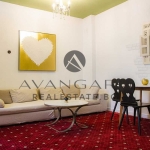 Етаж от къща в Пловдив, Център - 88 кв.м за 2023 €/кв.м - Снимка #1