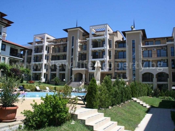 Тристаен апартамент в Свети Влас - 100 кв.м за 2200 €/кв.м - Снимка #1