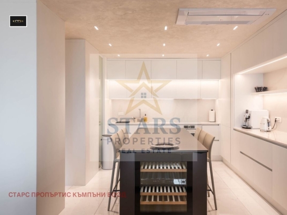 Тристаен апартамент в к.к. Св.Св. Константин и Елена - 138 кв.м за 2107 €/кв.м - Снимка #1