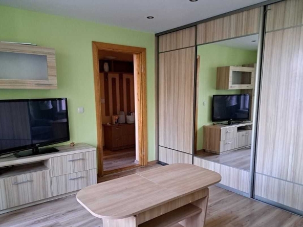 Дава се под наем Двустаен апартамент в Бургас, Възраждане - 62 кв.м за 357 € - Снимка #1