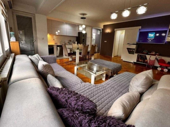 Двустаен апартамент в Бургас, Изгрев - 58 кв.м за 1137 €/кв.м - Снимка #1