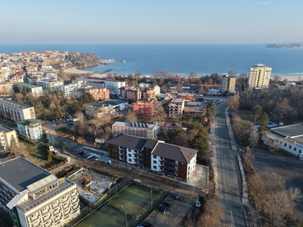 Двустаен апартамент в Приморско - 49 кв.м за 1343 €/кв.м - Снимка #1