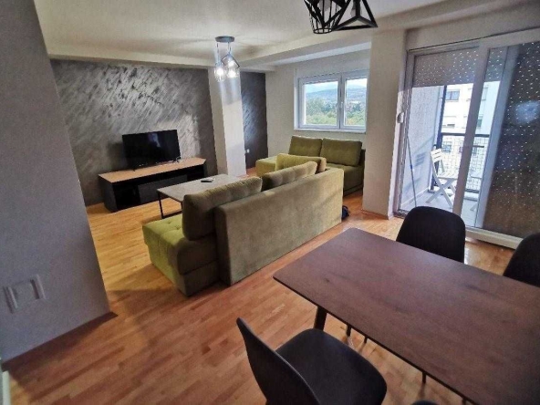 Дава се под наем Двустаен апартамент в Пловдив, Старият град - 58 кв.м за 265.2 € - Снимка #1