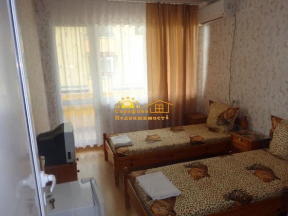 Хотел в Бургас, Сарафово - 400 кв.м за 1050 €/кв.м - Снимка #1