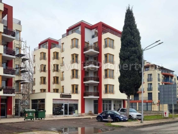 Тристаен апартамент в к.к. Слънчев бряг - 74 кв.м за 593 €/кв.м - Снимка #1