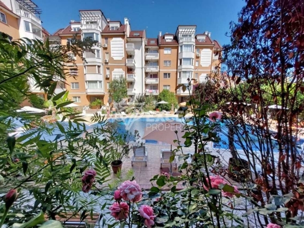 Двустаен апартамент в к.к. Слънчев бряг - 84 кв.м за 1036 €/кв.м - Снимка #1