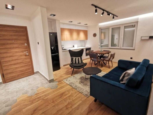 Дава се под наем Двустаен апартамент в Бургас, Възраждане - 62 кв.м за 249.9 € - Снимка #1