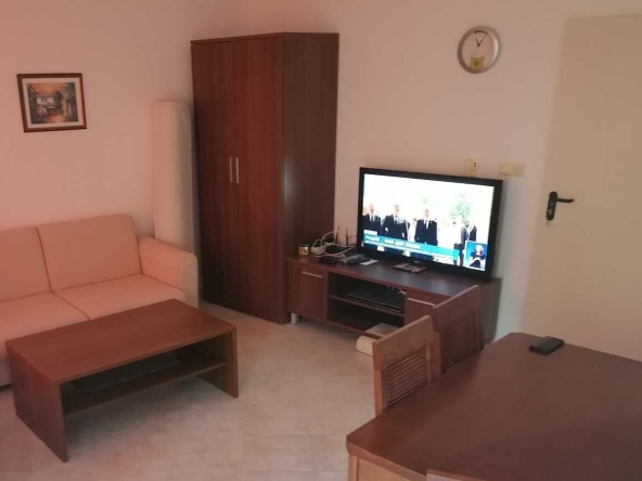 Дава се под наем Едностаен апартамент в с. Кошарица, Област Бургас - 42 кв.м за 320 € - Снимка #1