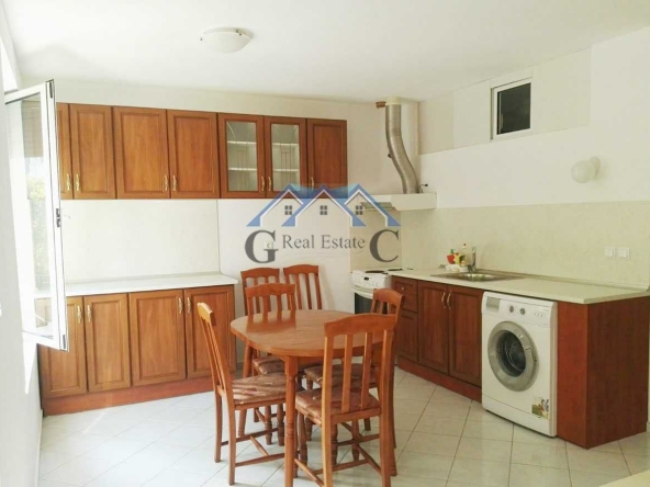 Дава се под наем Двустаен апартамент в Варна, Лятно кино Тракия - 55 кв.м за 382.5 € - Снимка #1