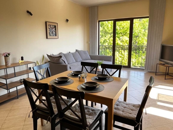 Дава се под наем Тристаен апартамент в Варна, Зимно кино Тракия - 90 кв.м за 750 € - Снимка #1