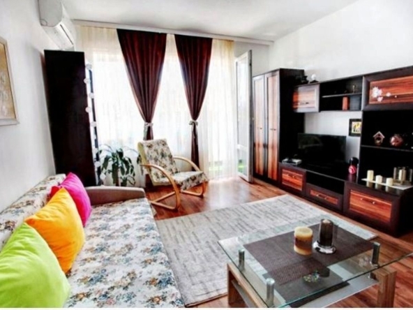 Дава се под наем Тристаен апартамент в Пловдив, Мараша - 90 кв.м за 443.7 € - Снимка #1