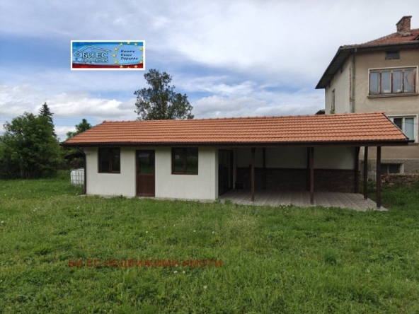 Къща в Радомир - 117 кв.м за 654 €/кв.м - Снимка #1