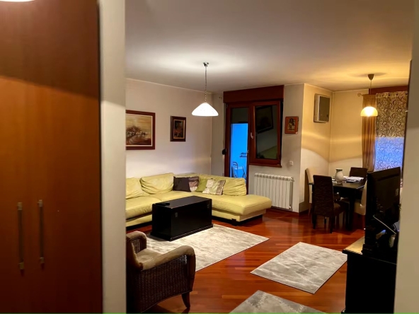 Дава се под наем Тристаен апартамент в София, Надежда 2 - 110 кв.м за 459 € - Снимка #1