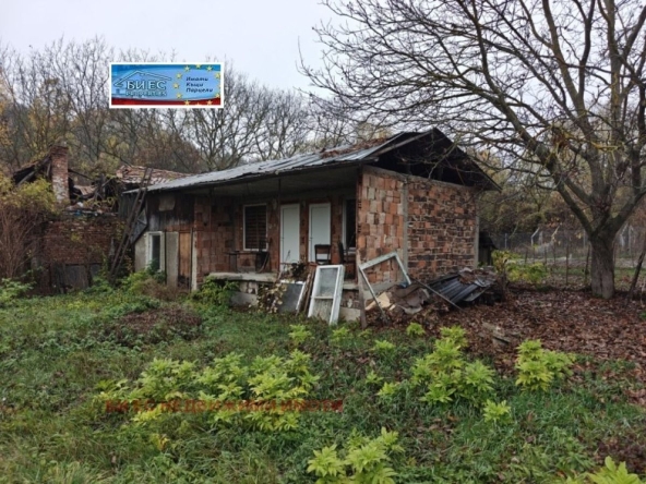 Къща в с. Горни Романци, Област Перник - 50 кв.м за 500 €/кв.м - Снимка #1