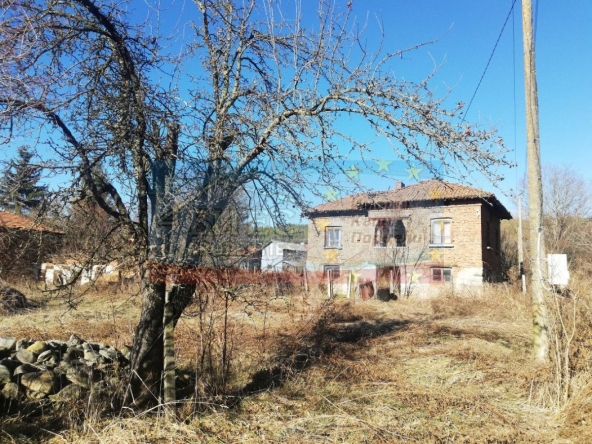 Къща в с. Рельово, Област София-област - 140 кв.м за 493 €/кв.м - Снимка #1
