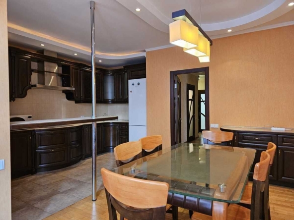 Дава се под наем Двустаен апартамент в София, Младост 3 - 70 кв.м за 484.5 € - Снимка #1