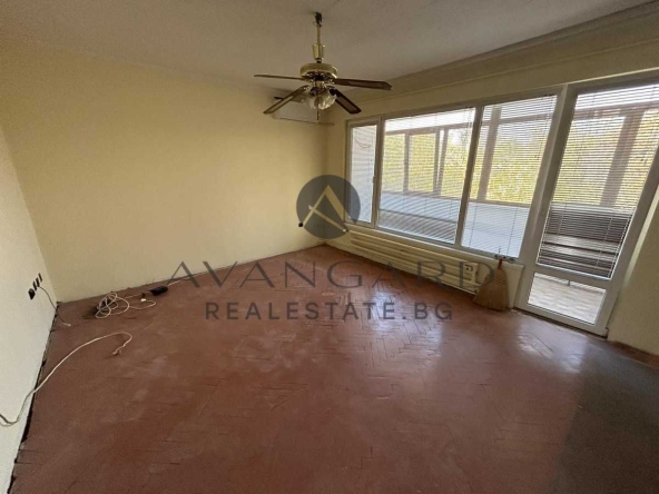 Двустаен апартамент в Пловдив, Кършияка - 64 кв.м за 1641 €/кв.м - Снимка #1