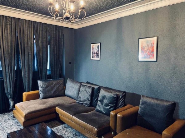 Четиристаен апартамент в Карлово - 100 кв.м за 1500 €/кв.м - Снимка #1