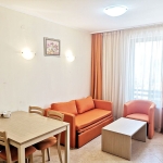Двустаен апартамент в к.к. Слънчев бряг - 55 кв.м за 1291 €/кв.м - Снимка #1